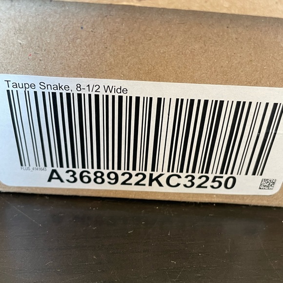 Clarks Taupe Snake Flats 8.5W - Picture 8 of 8